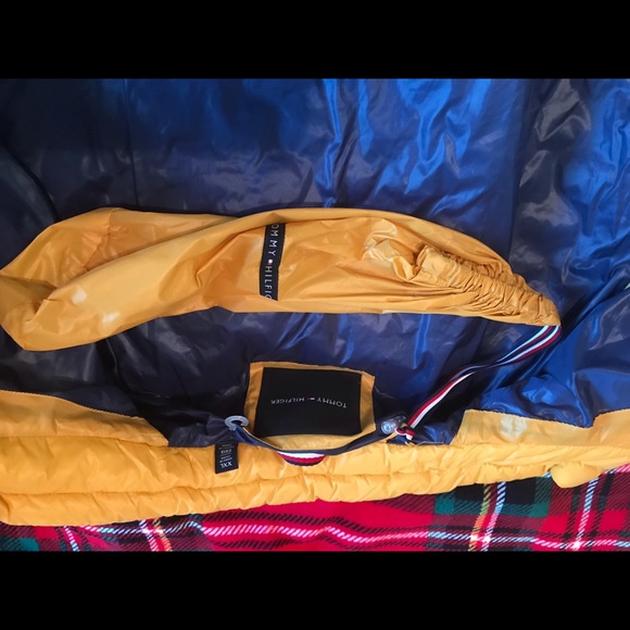 Tommy Hilfiger Puffy jacket. Mustard Yellow. - Picture 3 of 4